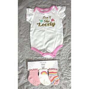 HB Hudson Bay Baby Girl One Piece 100% Cotton with Assorted Socks 9-12 Mos Pink